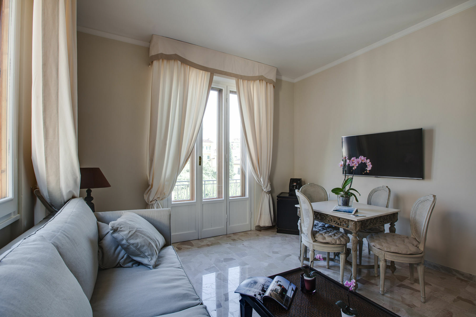 Kometa Suites & Apartments Florence Ngoại thất bức ảnh